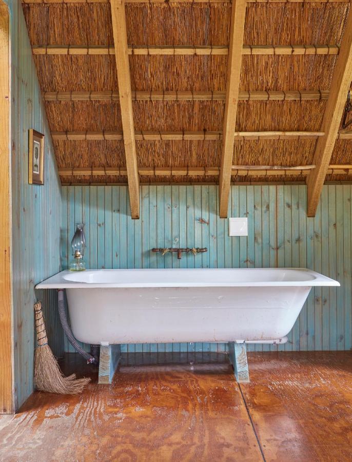 Driftwood Treehouse Hotel Sunrise-on-Sea Exterior photo